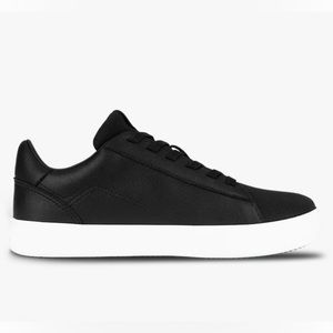 NIB VESSI Soho Sneaker 100% Waterproof shoes 🖤